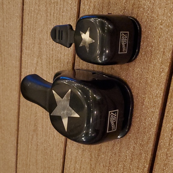 2 sizes Stampin' Up paper shapers/paper punches (star shape) - Picture 2 of 3